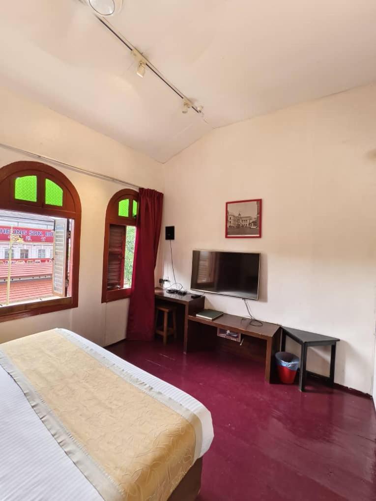 Red Inn Court George Town Exterior photo